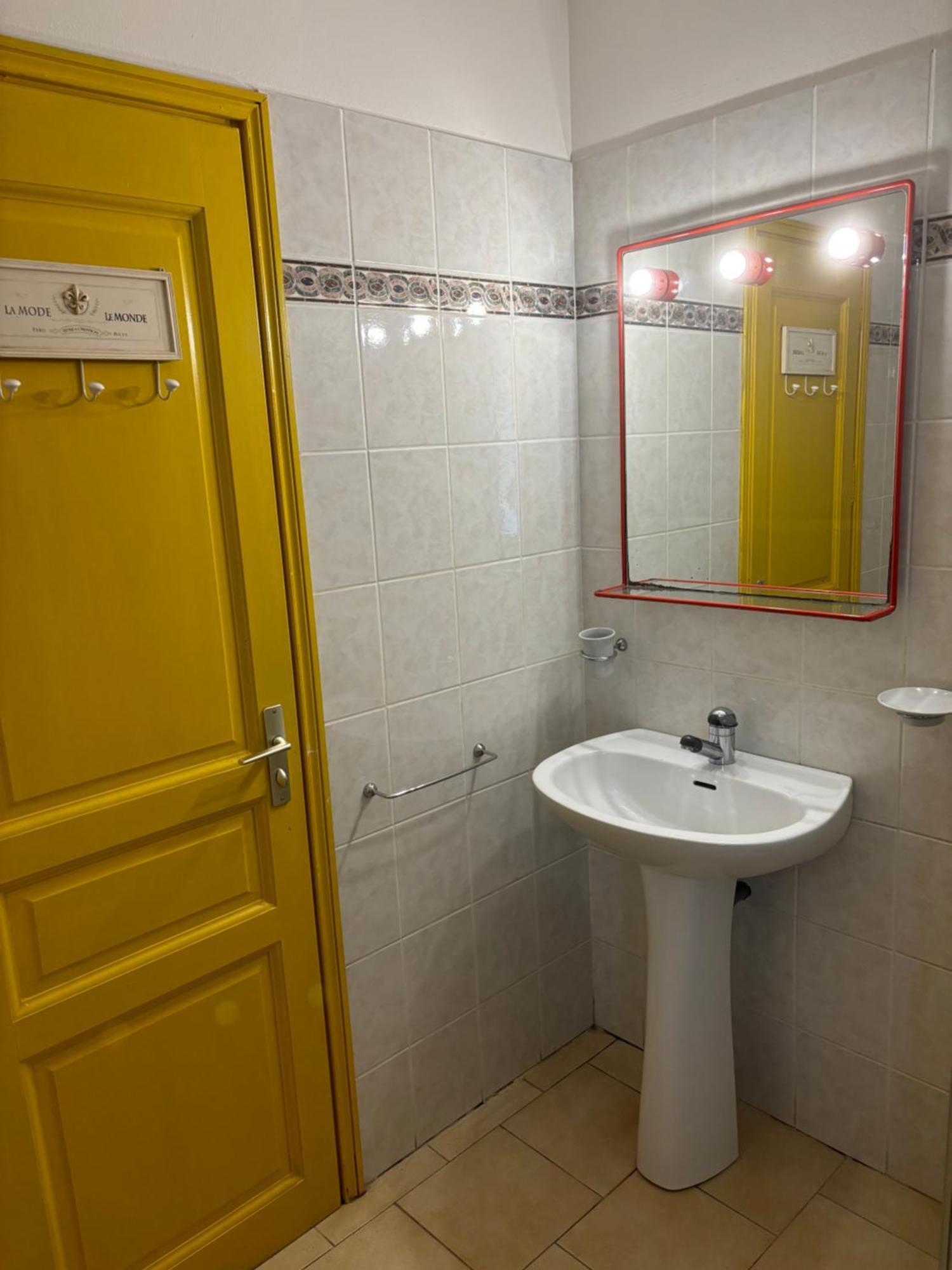Appartamento Con Giardino A 50 M Dal Mare เอลเลอรูซ ภายนอก รูปภาพ